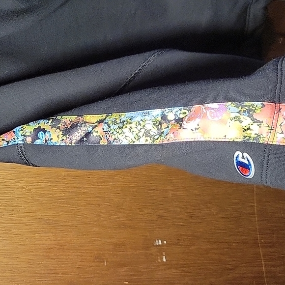 Champion Woman's large cropped hoodie - Picture 3 of 3